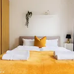 NEW! Pineapple Apartments Dresden Altstadt II